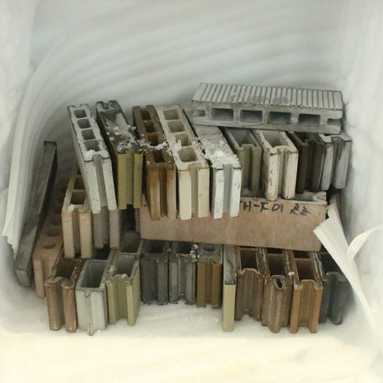 Extreme freezing and cooling test on WPC fencing board, ensuring structural integrity and no cracking in sub-zero winter climates