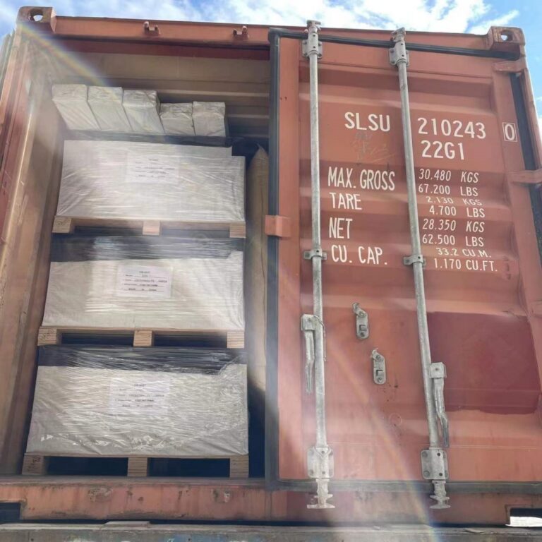 WPC fence MOQ container loading at MecoFence factory